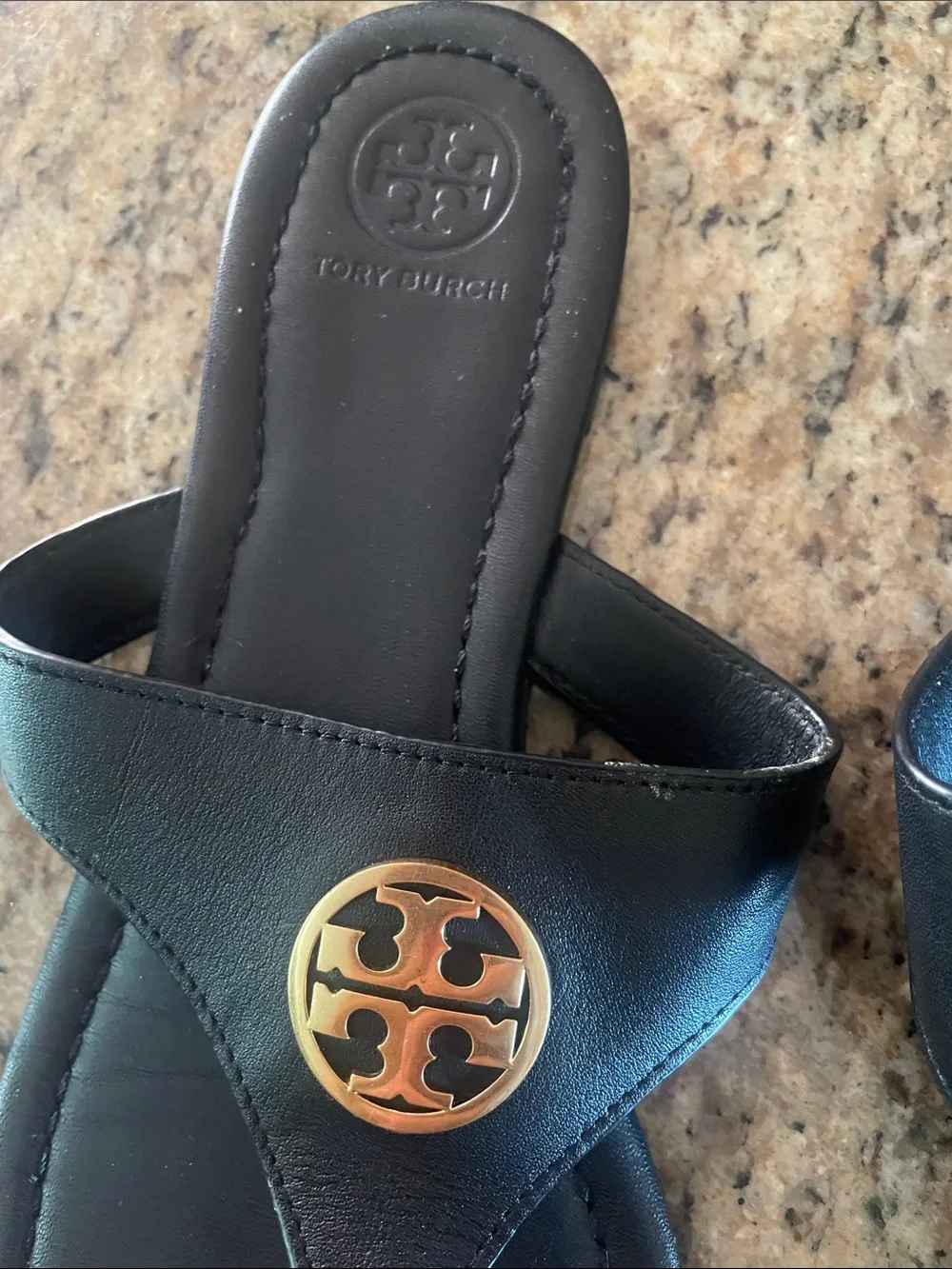 Tory Burch Benton flat Black Leather Sandal with Gold Logo Medallion luxury